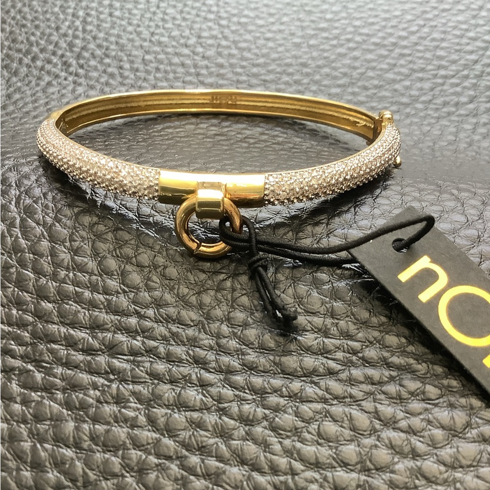NWT NOIR GOLD BRODY DOOR KNOCKER BANGLE BRACELET
RETAIL $175